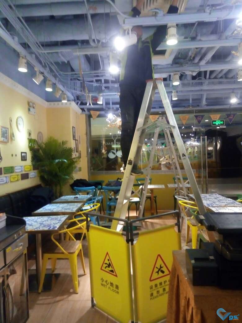 յϴ