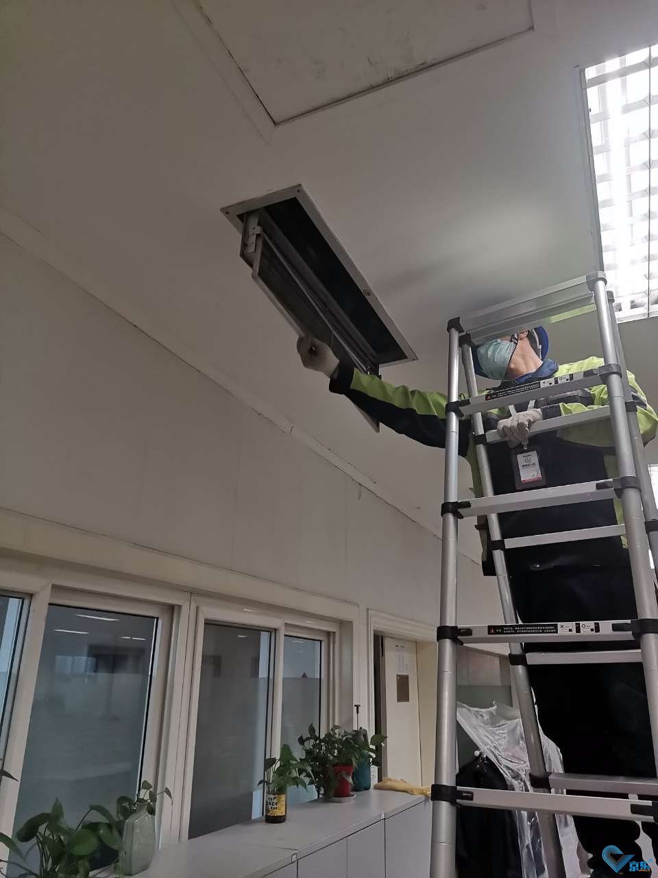 յά޵绰